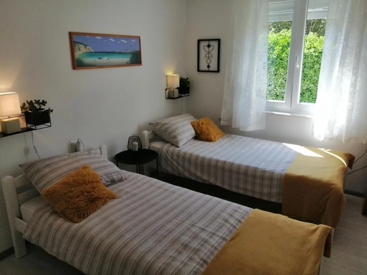 City Center Apartment Dora Pula 0*,  Croatia